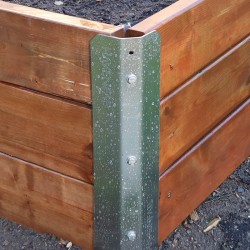 A raised garden bed - in minutes!